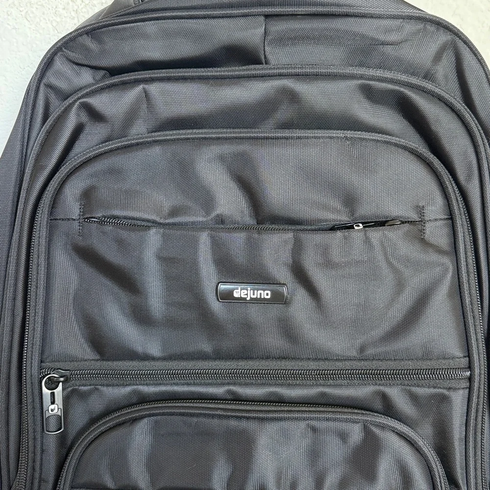 Dejuno black backpack